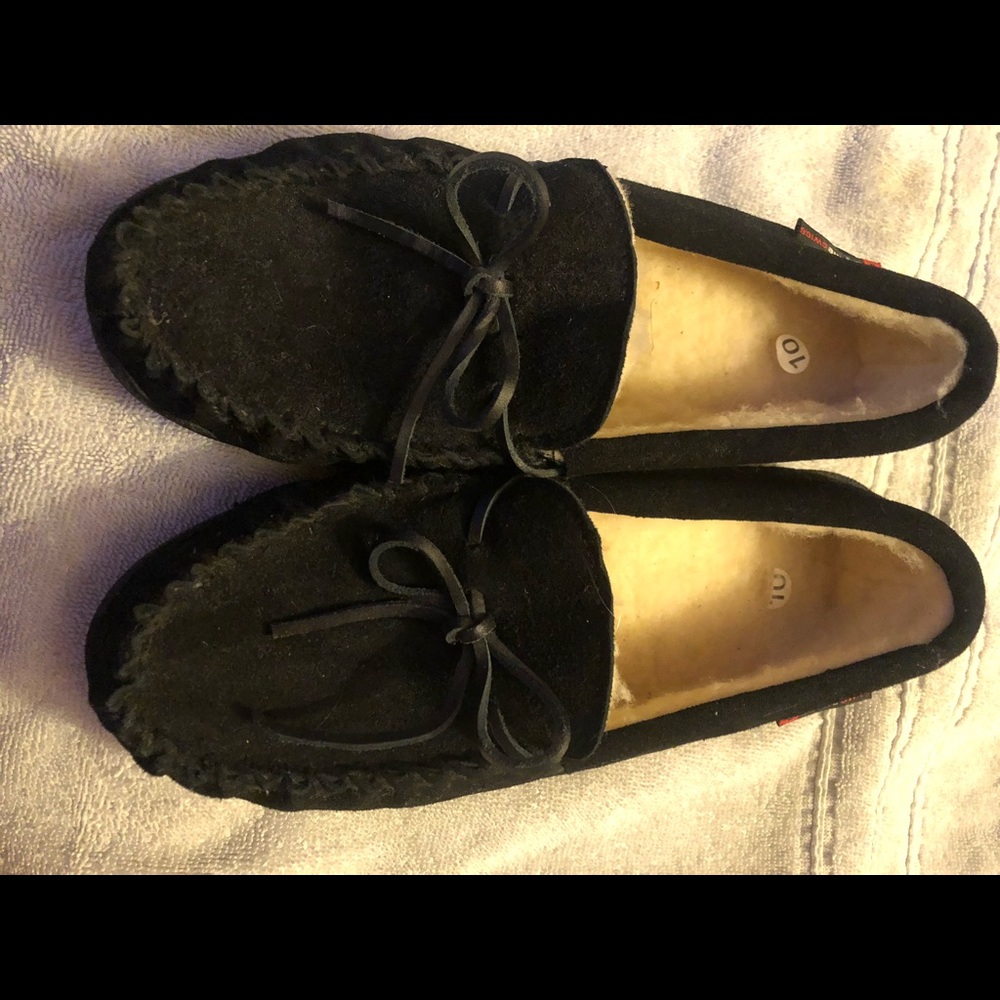 Women’s black alpine Swiss slippers